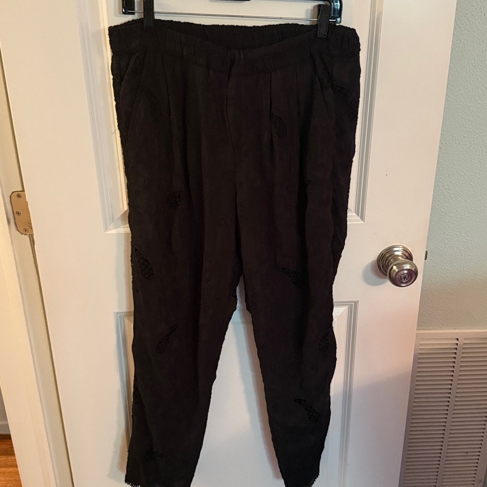 Lucky Brand black lace pull on pants